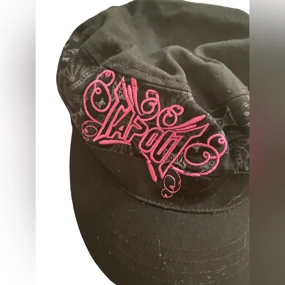 Tapout Women’s Military Y2K Style Embroidered Hat L/XL Fitted Pink And Black - Picture 2 of 5